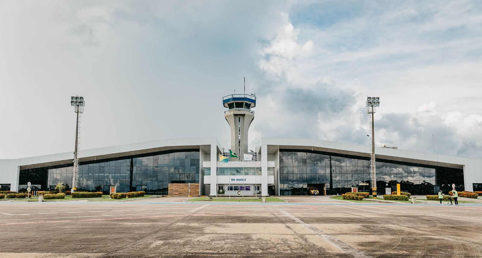 Aeroporto de Rio Branco amplia conectividade com reforço em voos para Manaus
