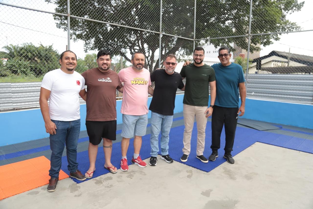 Prefeito Alysson Bestene toma café no Mercado da Estação e anuncia revitalização do espaço
