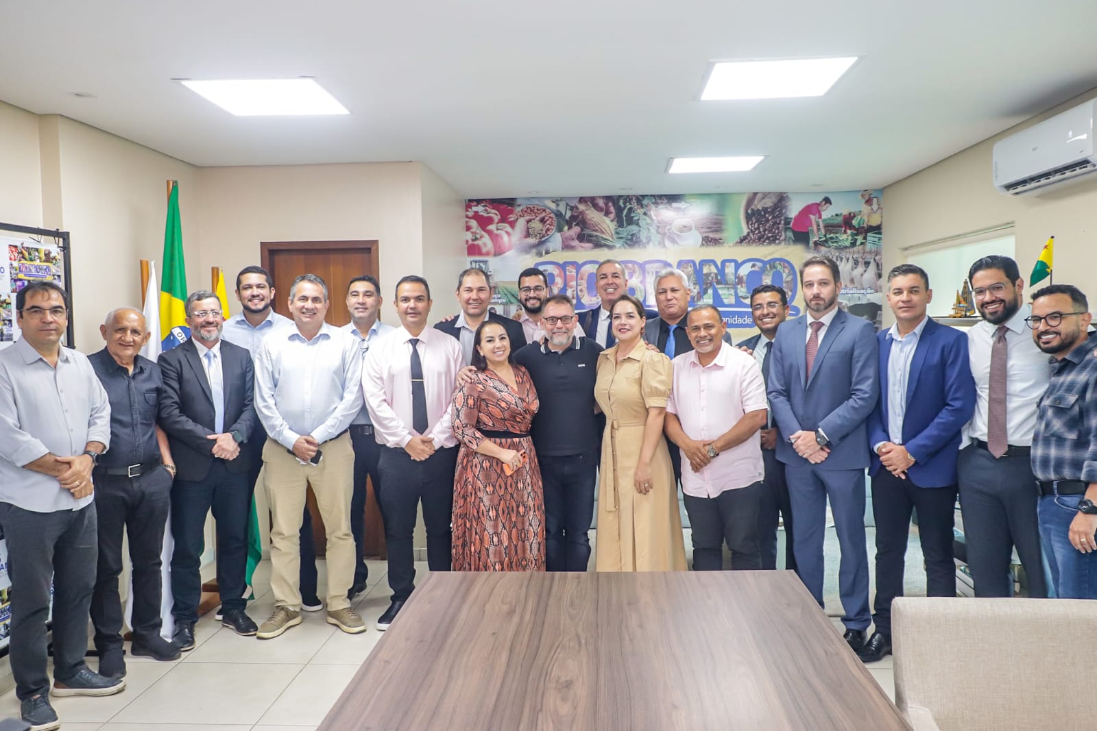 Gestão municipal alinha ações com vereadores para fortalecer políticas públicas em Rio Branco